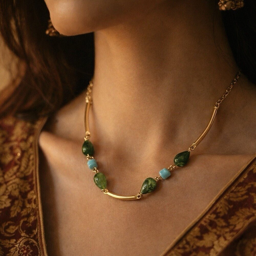 Vintage 70s Sarah Coventry Oriental Mood Choker Necklace Gold Tone Dainty Beaded